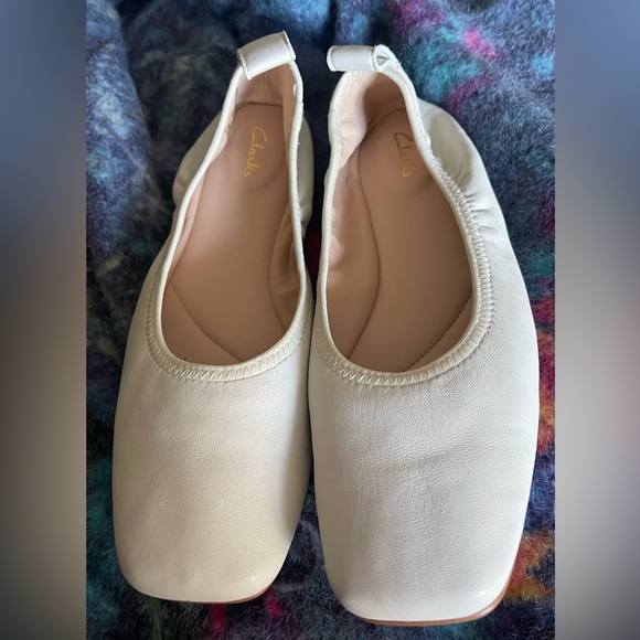Clark’s Pure Ballet White Leather Shoes Square Toe Size 7 Comfort Supple Soft - Picture 6 of 6